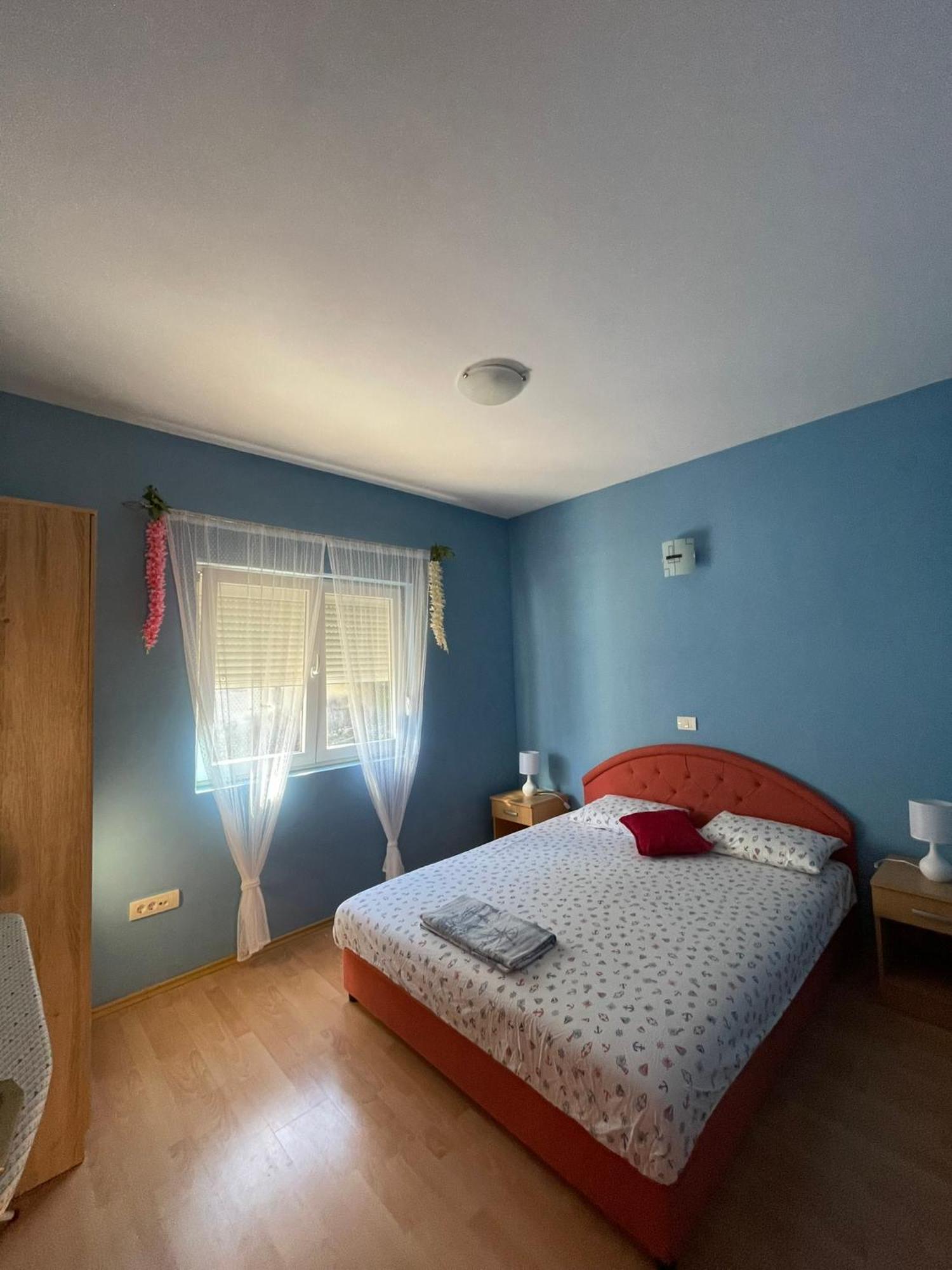 Apartments Simic Каменари Екстериор снимка