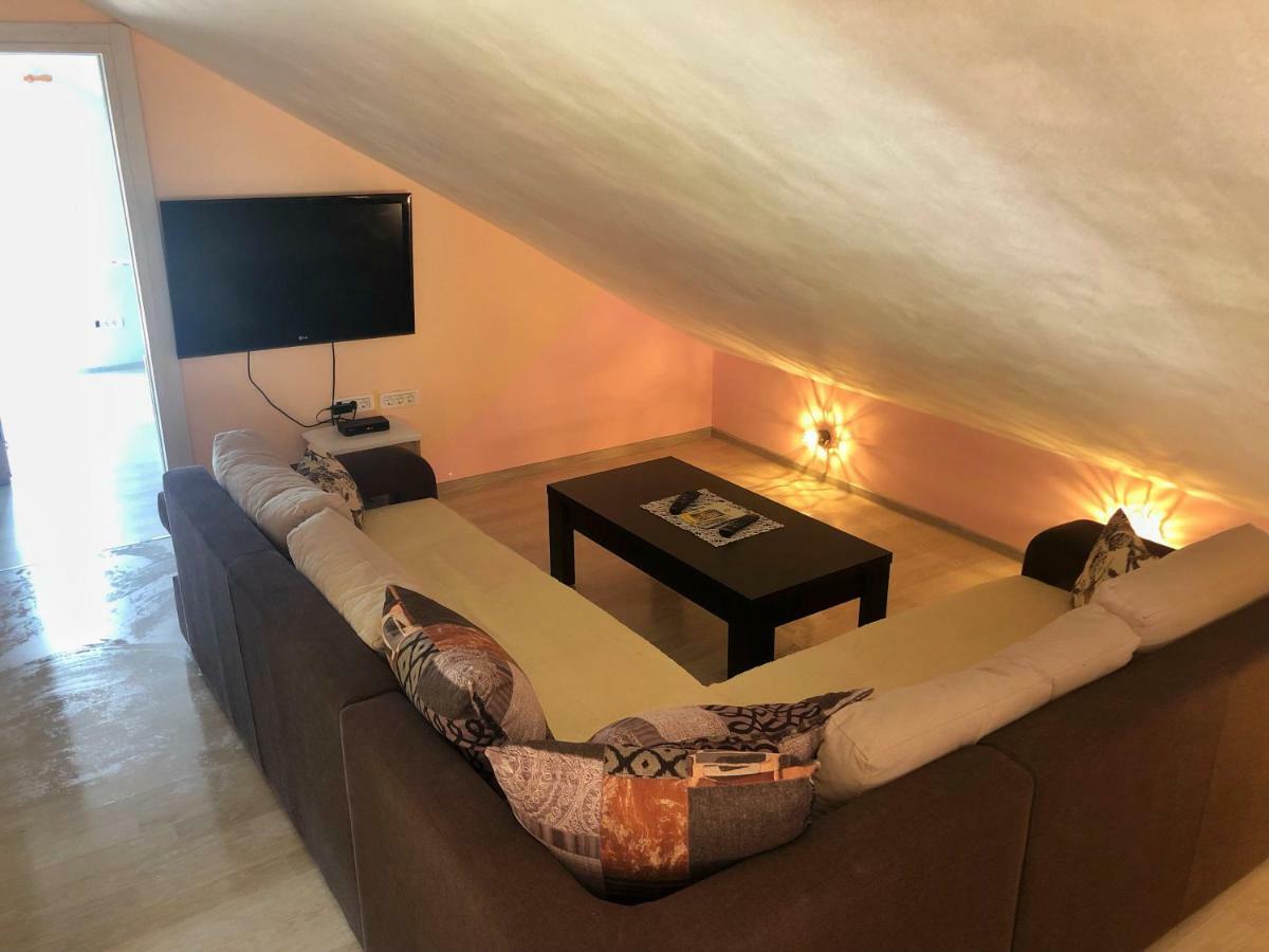 Apartments Simic Каменари Екстериор снимка